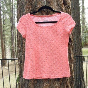 🎈 3 for $10. Columbia T shirt size S/P orange/red, pink patterned T shirt.